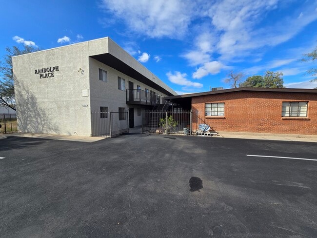 Building Photo - 2843 East 17th Street