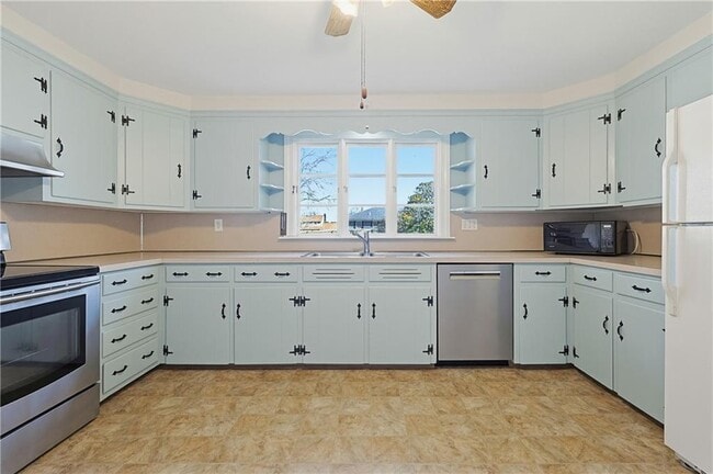 Photo - 111 Beach Rd