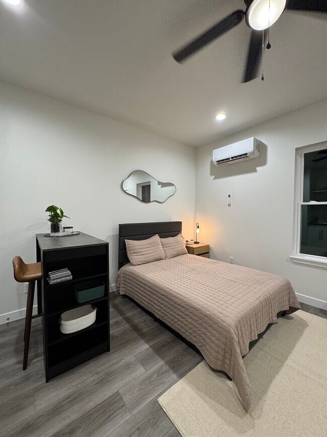 Photo - Bellaire Lofts