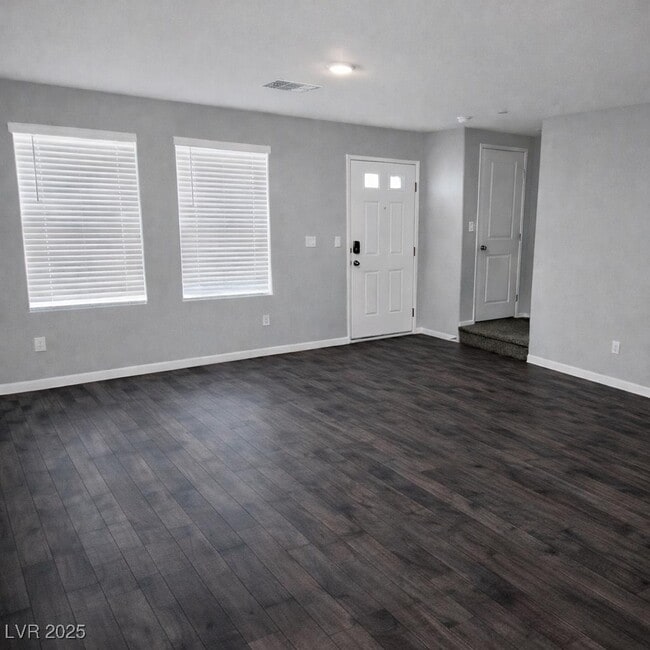 Photo - 1130 Scarlet Sparrow St