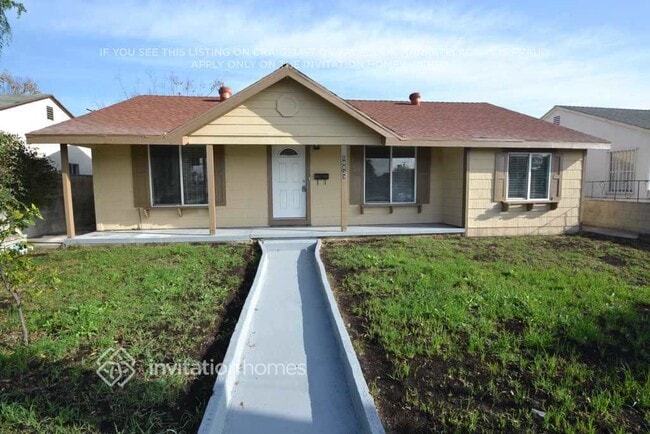Photo - 10821 Rosecrans Ave House