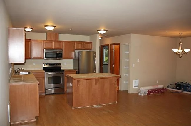 Photo - 1011 109th St Ct E