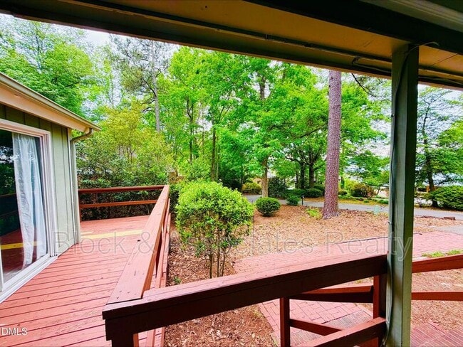 Photo - 378 Kittery Point Ln