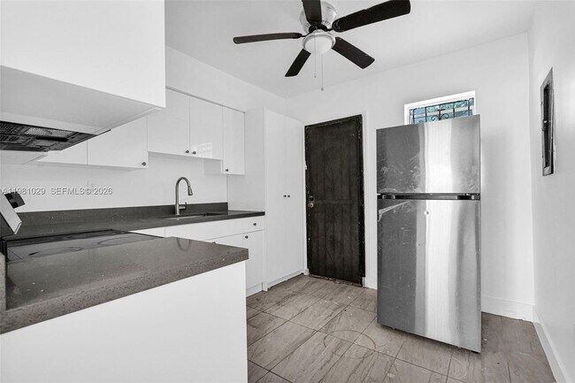 Photo - 14600 NE 14th Ave Unit 1