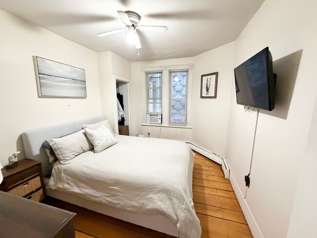 Photo - 168 L St Unit 3