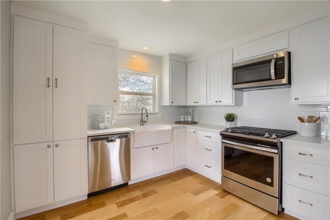 Photo - 1805 Rhodes Rd