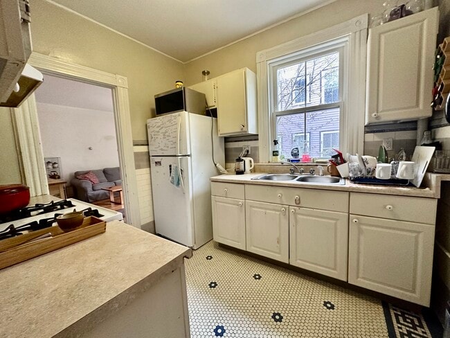 Photo - 139 Antrim St Unit 3