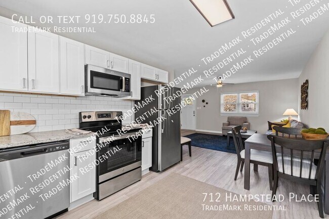 Photo - 712 Hampstead Pl