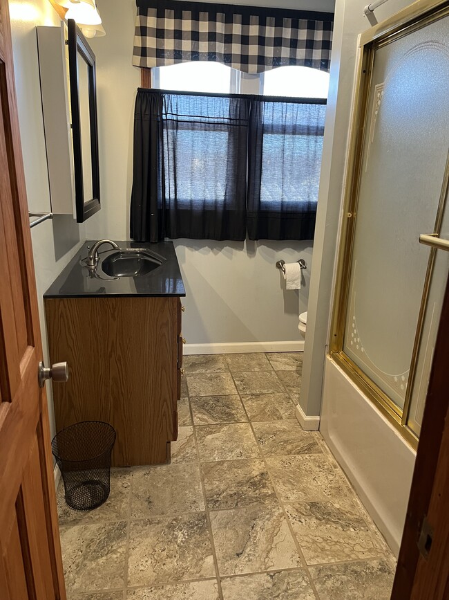 Photo - 604 S Washington St Unit B