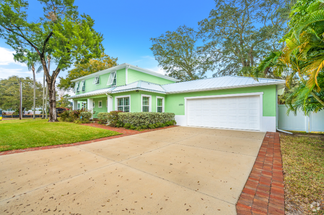 Building Photo - 4024 W Zelar St Rental