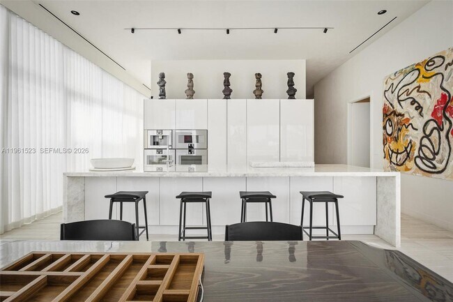 Photo - 4701 Meridian Ave Unidad 208