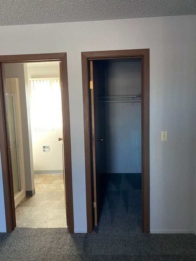 Beautiful, Spacious 3 bed Condo Townhome Rental in Dickinson ND