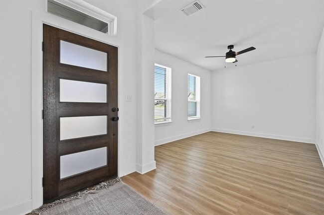 Photo - 115 Bamboo Dr