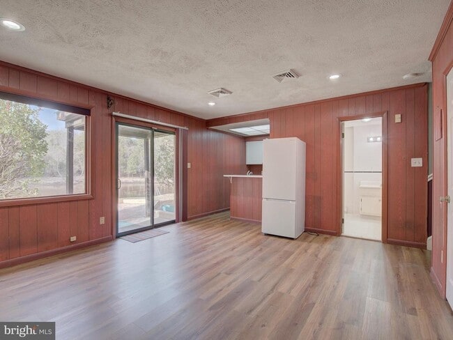 Photo - 1108 Shaker Woods Rd