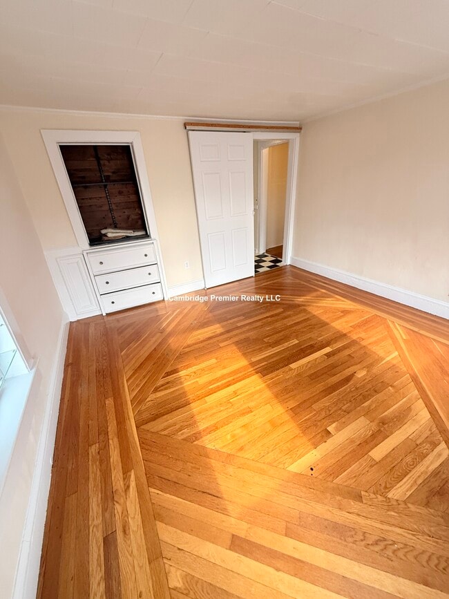 Photo - 199 Mount Auburn St Unit 1