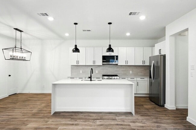 1868 Dry Cherry Ln Unidad A