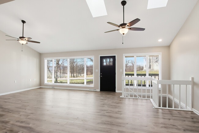 Photo - 6582 Lakeside Rd