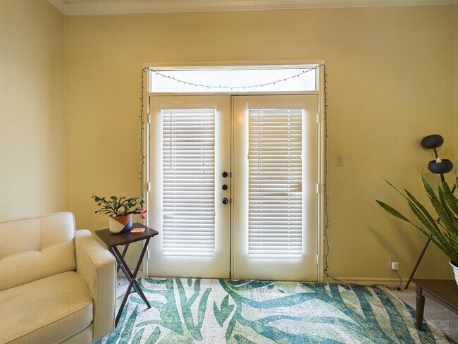 Photo - 914 W 26th St Condo Unit 303