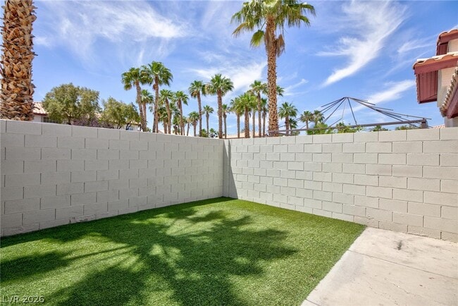 Photo - 3910 Starfield Ln
