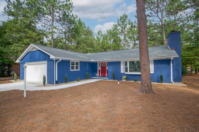 Gorgeous Fully Renovated 3 bedroom home in the Heart of Whispering Pines
