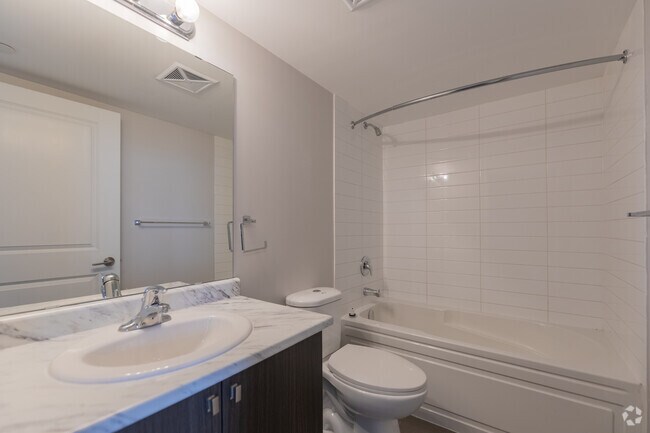 3BR, 1BA - 966SF - Bathroom