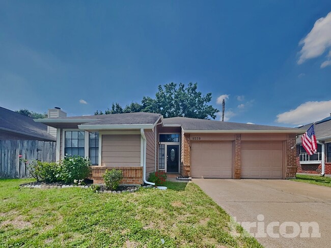 Building Photo - 8559 Spring Green Dr