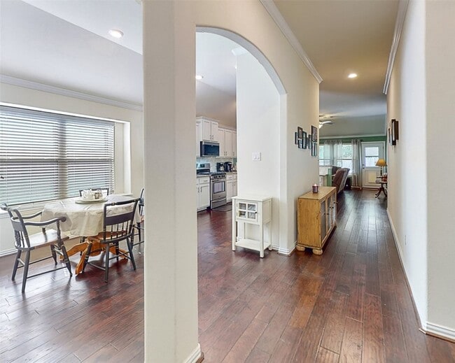 Photo - 907 S Chamfer Way