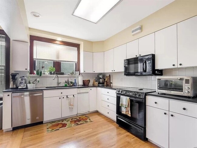 Photo - 7256 Pershing Ave