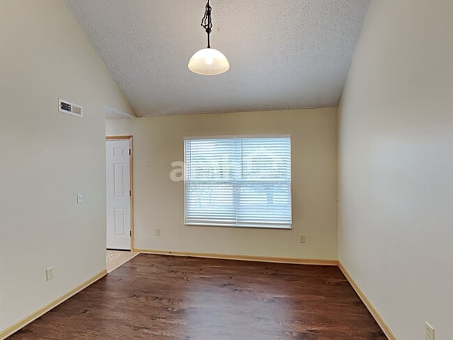 Photo - 5213 Echelon Dr