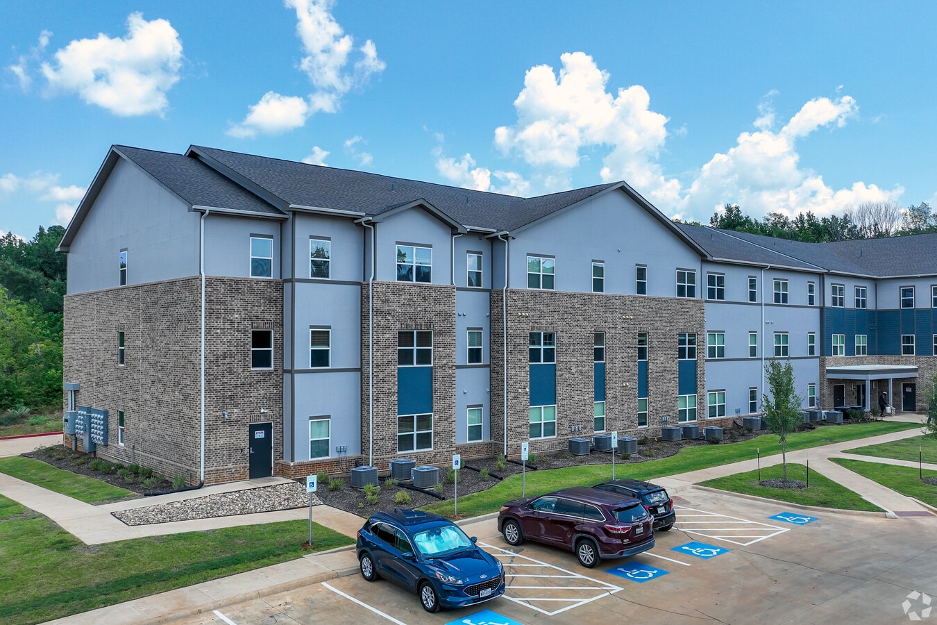 Reserve at Mott - Reserve at Mott