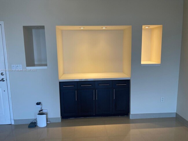 Photo - 10350 W Bay Harbor Dr Unidad 9H