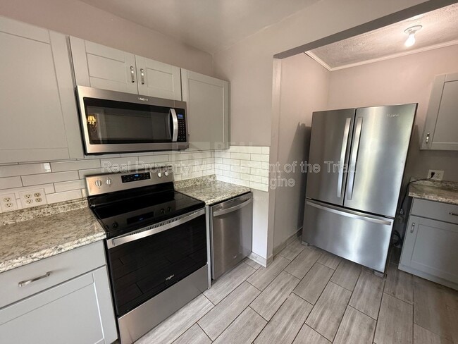 Photo - 1003 W Wendover Ave
