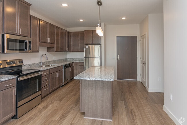1BR, 1BA - 712SF