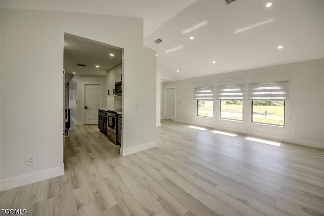 Photo - 412 NE 17th Pl