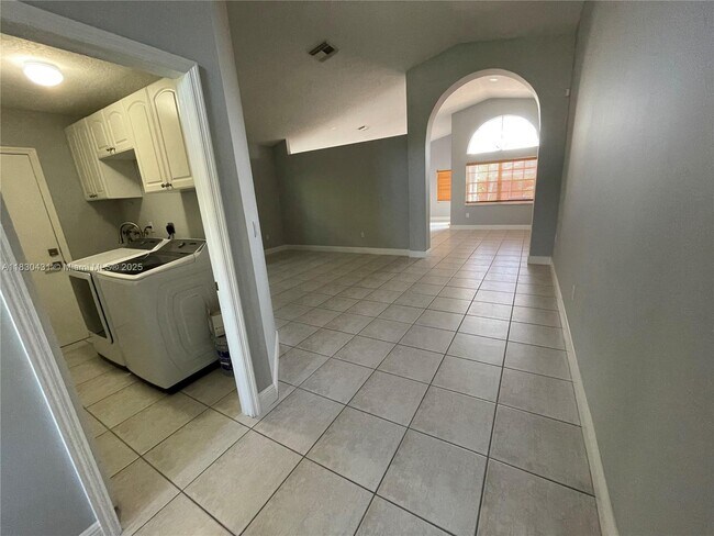 Photo - 16469 SW 100th Terrace