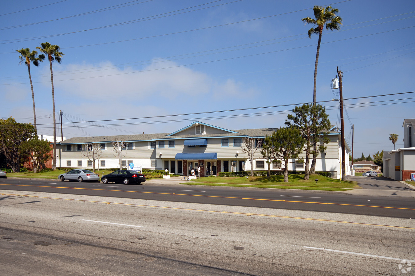 Sea Breeze Apartments - Sea Breeze Apartments