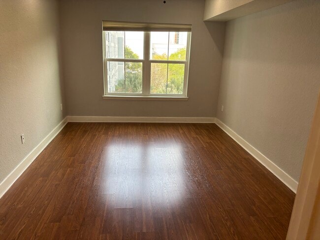 Photo - 206 E South St Unit 4007