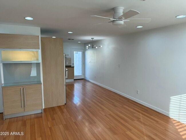 Photo - 1850 E Maryland Ave