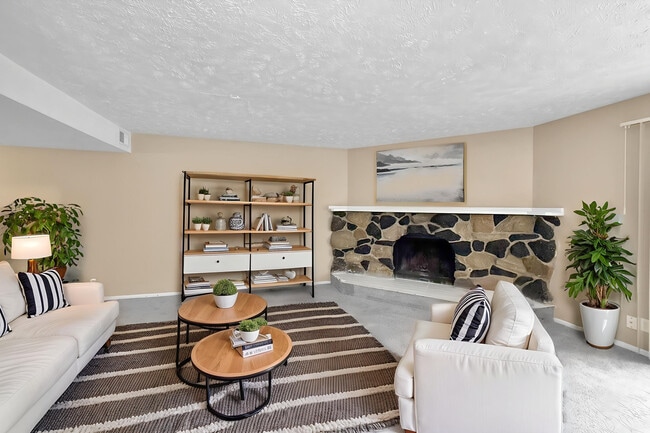 Living Room - Wildewood Commons