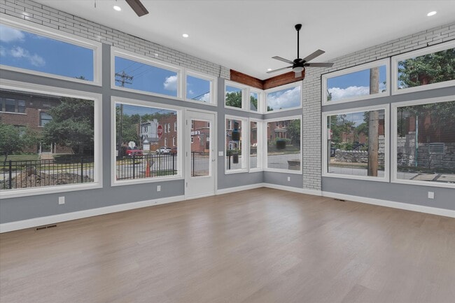 3500 Magnolia Ave Unit 1F