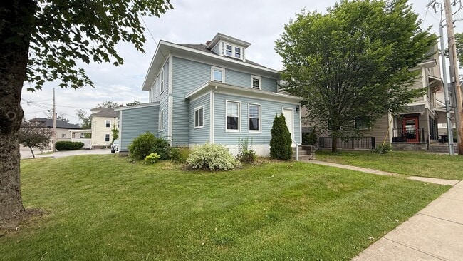 Building Photo - 15 Madbury Rd Rental