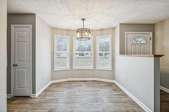 Photo - 1665 Bandy Rd