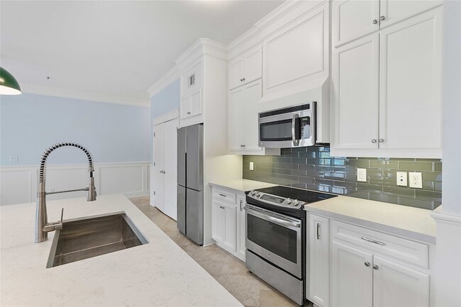 Photo - 2802 Morrison St Unit 106
