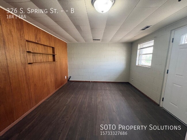 Photo - 326 S Spring St Unit B