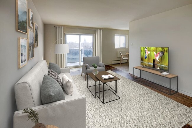 Photo - Frontenac Apartments