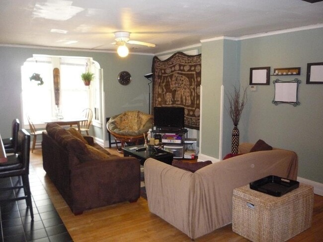 404 W Washington Ave Unit #2