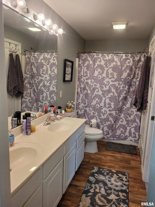 Photo - 1710 Lambert Ave