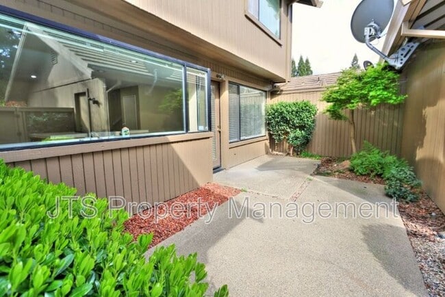 Photo - 11674 Gold Country Blvd