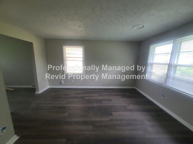Photo - Beautiful 3 Bedroom Home!