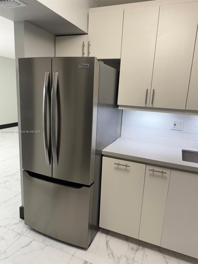 Photo - 6921 SW 129th Ave Unidad 06